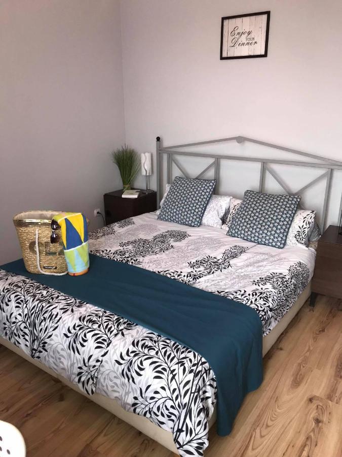 Villa Honoratka Z Prywatnym Polem Do Gry W Mini Golf Rewal Eksteriør bilde